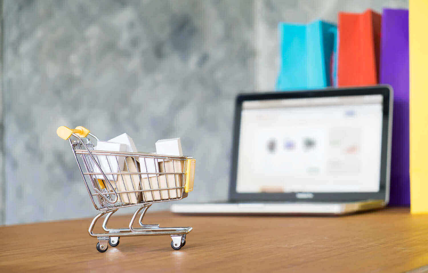 Perbedaan Procurement dan Purchasing di Perusahaan